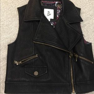 Art Class Faux Leather Vest NWT Girls Size 7/8